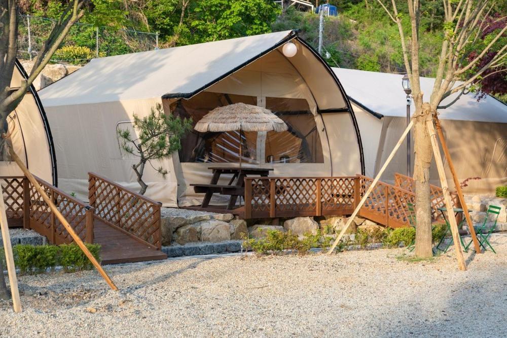 Hotel Inje Naerincheon Glamping Exteriér fotografie