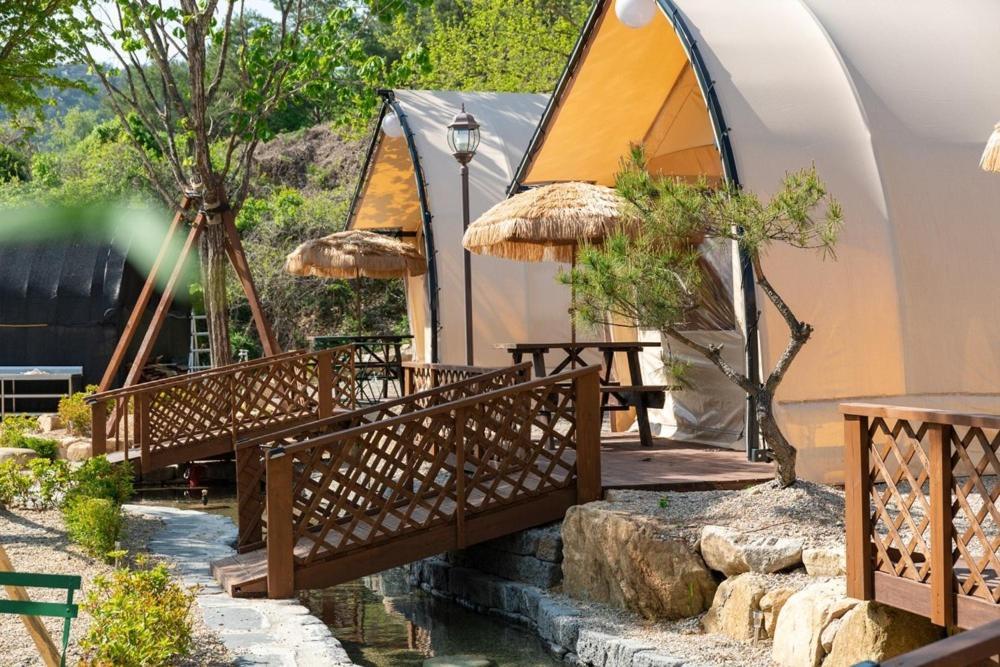 Hotel Inje Naerincheon Glamping Exteriér fotografie