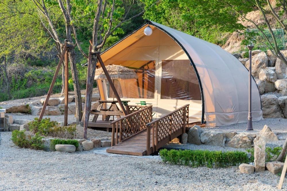 Hotel Inje Naerincheon Glamping Exteriér fotografie