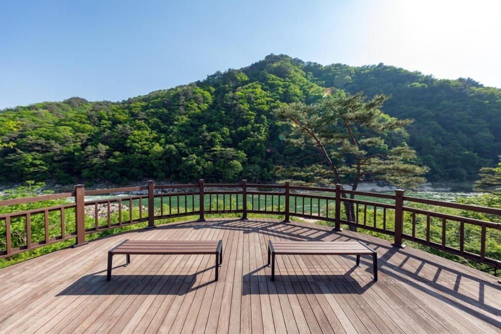 Hotel Inje Naerincheon Glamping Exteriér fotografie