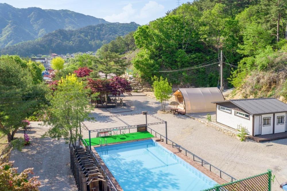 Hotel Inje Naerincheon Glamping Exteriér fotografie